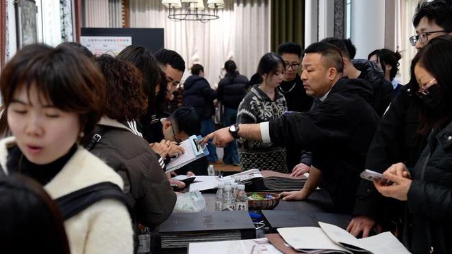 光不透人的窗帘……海宁家博会看点多多K8凯发登录不会被火点燃的面料、透