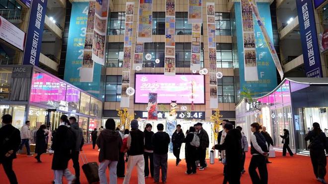 光不透人的窗帘……海宁家博会看点多多K8凯发登录不会被火点燃的面料、透(图4)