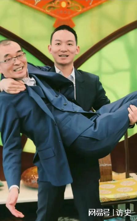 再沉默为谢妈发声说出实情网友坐不住了凯发K8首页登录回应了！谢浩男妹妹不(图11)